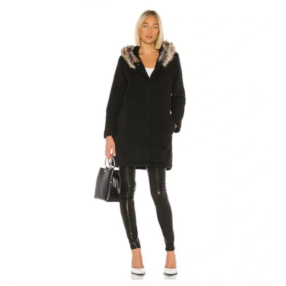 BB Dakota Jackets & Blazers - BB DAKOTA by Steve Madden Coat To Cozy Coat in Black with Faux Fur Hood S